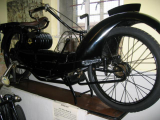 57) 1923 Ne-re-Car